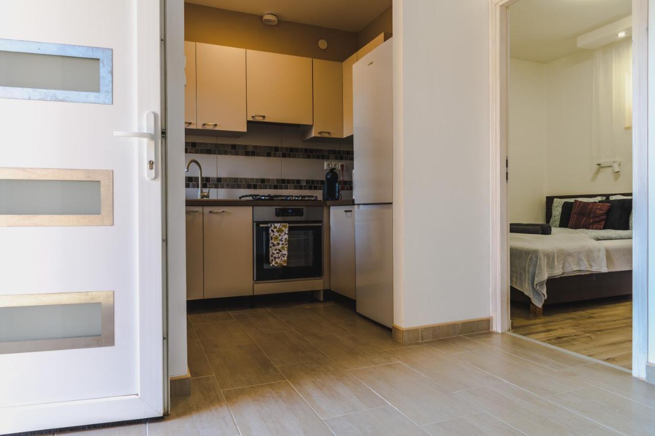 Nemeth Apartman เคสเท ภายนอก รูปภาพ