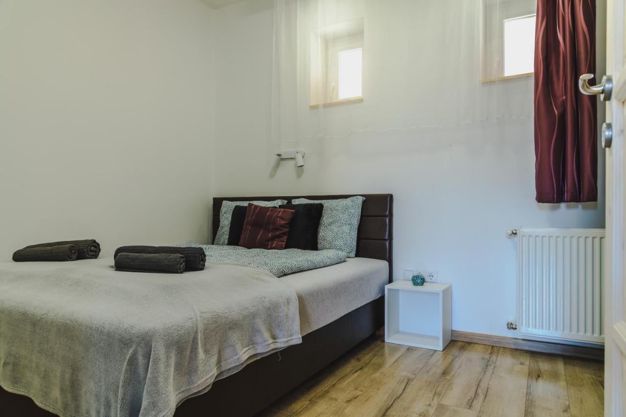 Nemeth Apartman เคสเท ภายนอก รูปภาพ